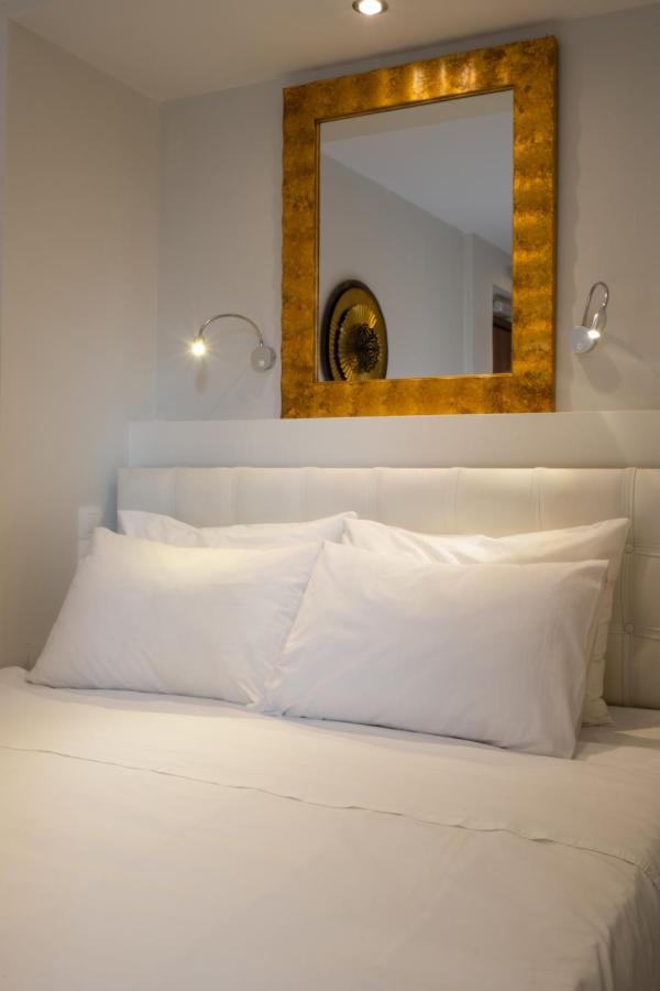 Dema Luxury Suites - Perikleous E1 Αθήνα Εξωτερικό φωτογραφία